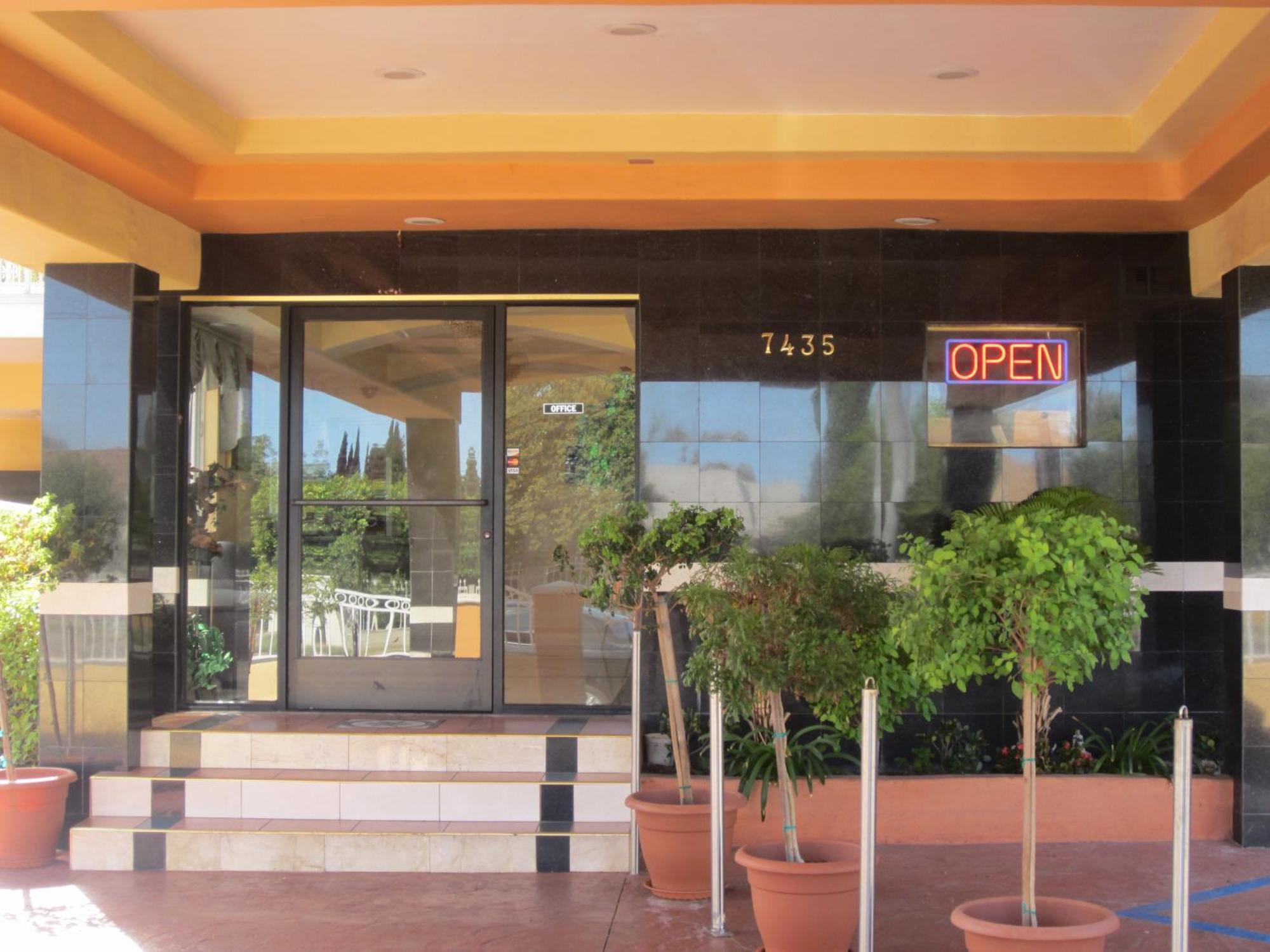 לוס אנג'לס Starlight Inn Canoga Park מראה חיצוני תמונה