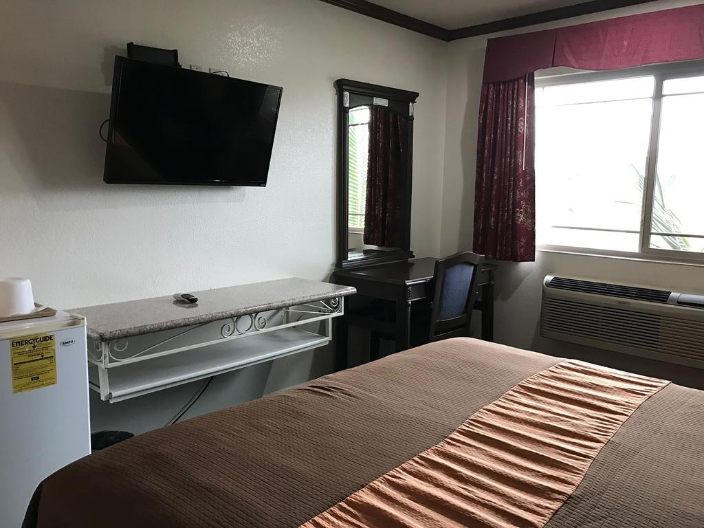 לוס אנג'לס Starlight Inn Canoga Park מראה חיצוני תמונה