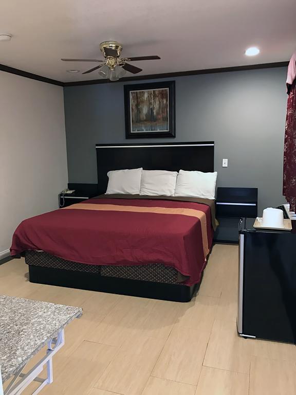 לוס אנג'לס Starlight Inn Canoga Park מראה חיצוני תמונה